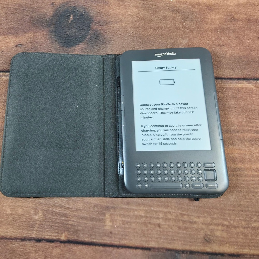 Amazon Kindle 3rd Gen E-Reader Graphite Fair For Parts QWERTY Keyboard D00901